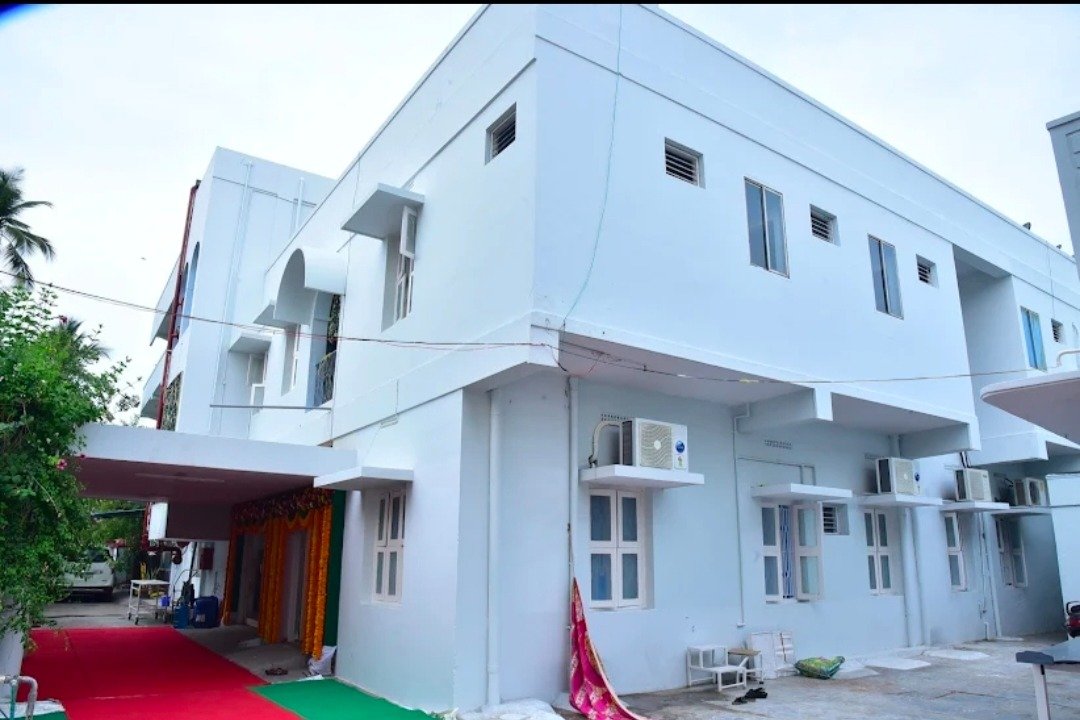 Sri Suraksha Hospital